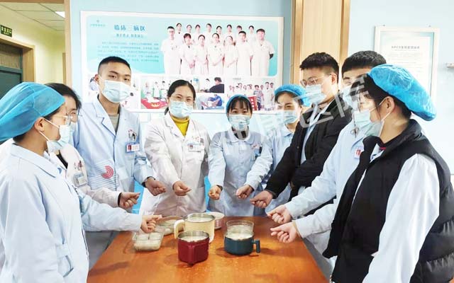 һ�������ڵ���Բ ������ҽԺ���ů��Ԫ����